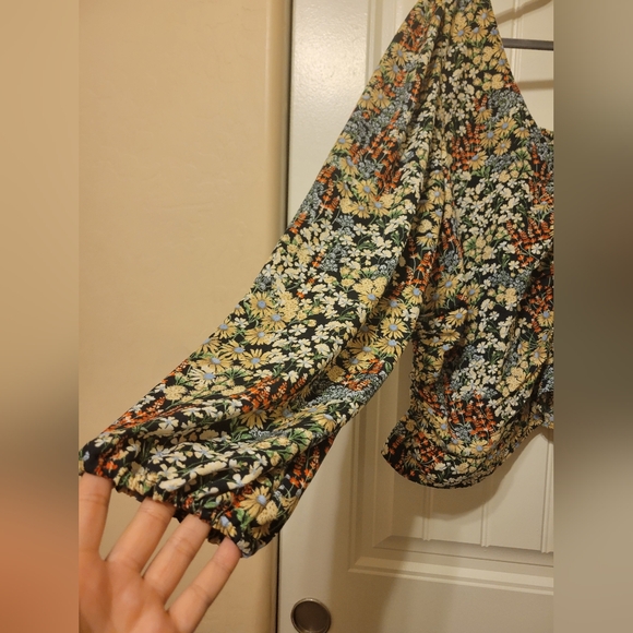 H&M floral long-sleeved top - Picture 3 of 5